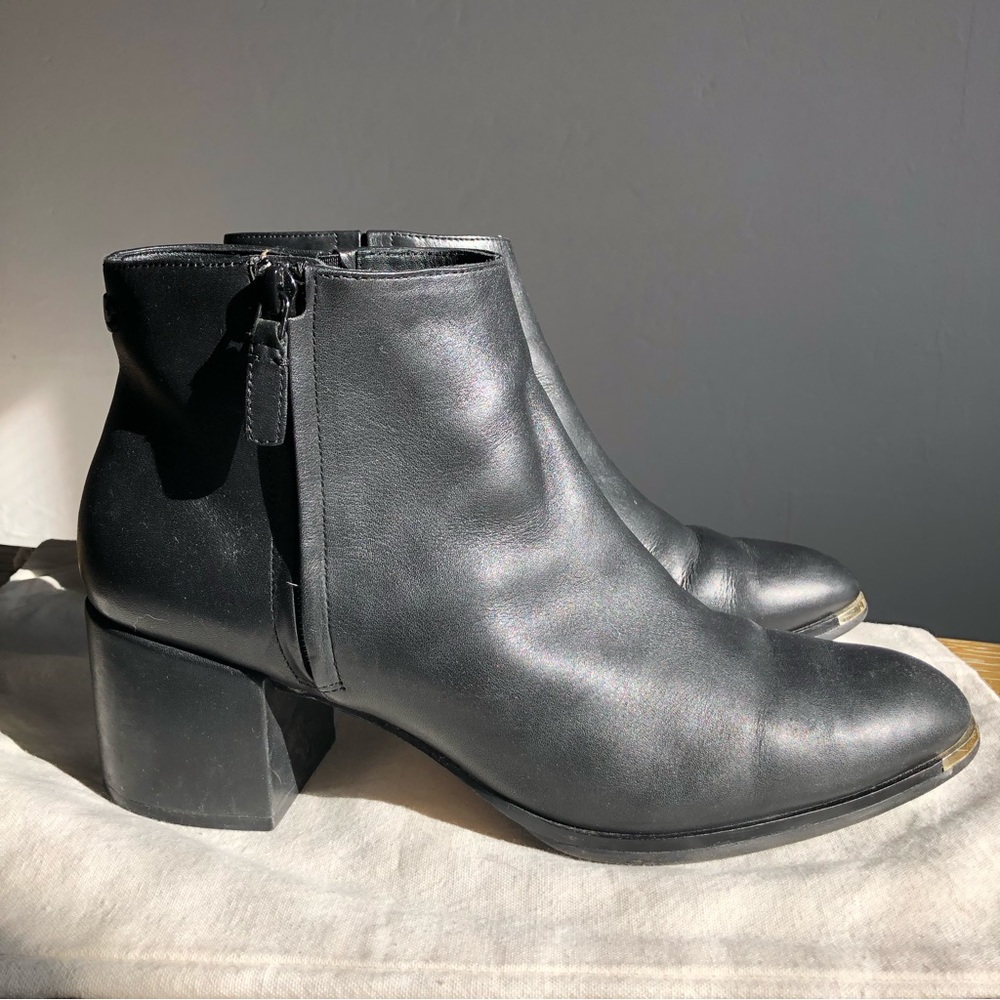 Cole Haan Grand Ambition ankle booties Size: 10 1/2 B - Picture 11 of 15
